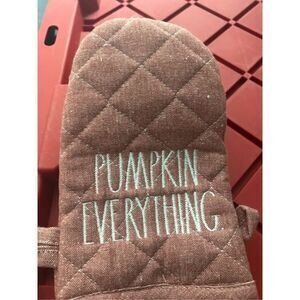 Rae Dunn PUMPKIN EVERYTHING Embroidered Apron Mini Oven Mitts